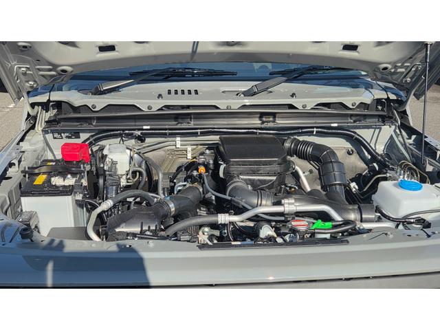 ジムニー ＸＣ　届出済み未使用車　Ｆ５ＭＴ　４型　切り替え式４ＷＤ　スズキセーフティーサポート　ＬＥＤヘッドライト　シートヒーター　純正ＡＷ　クルーズコントロール（19枚目）