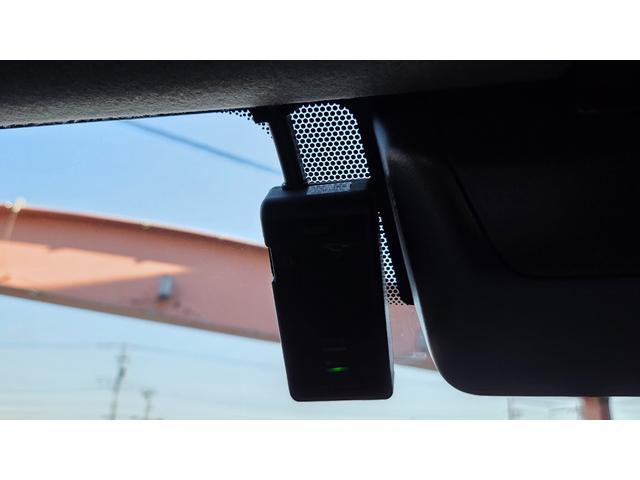 ハイエースワゴン ＧＬ　ガソリン車　純正ナビＴＶ　バックカメラ　純正ドラレコ　車線逸脱防止機能　オートハイビーム　衝突軽減ブレーキ　コーナーセンサー　両側スライドドア　ＡＣ１００Ｖコンセント　３列目シート跳ね上げ式（21枚目）