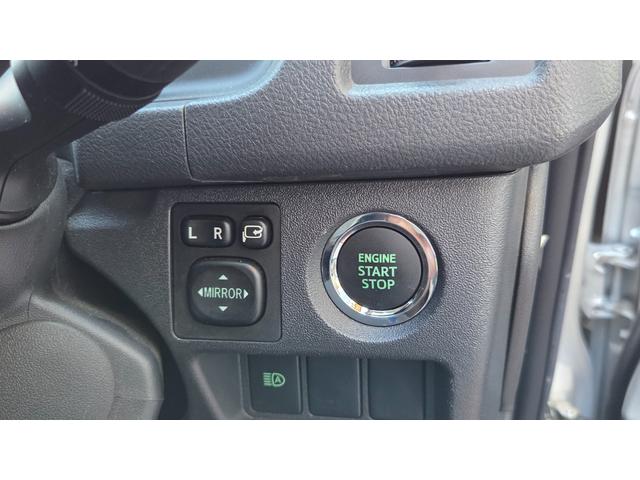 ハイエースワゴン ＧＬ　ガソリン車　純正ナビＴＶ　バックカメラ　純正ドラレコ　車線逸脱防止機能　オートハイビーム　衝突軽減ブレーキ　コーナーセンサー　両側スライドドア　ＡＣ１００Ｖコンセント　３列目シート跳ね上げ式（22枚目）