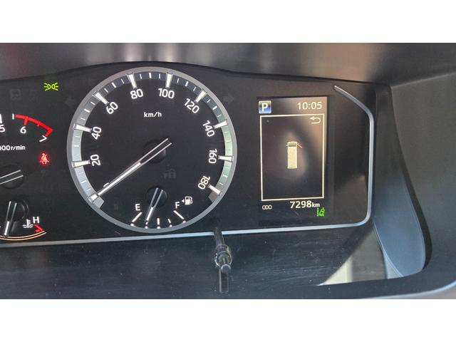 ハイエースワゴン ＧＬ　ガソリン車　純正ナビＴＶ　バックカメラ　純正ドラレコ　車線逸脱防止機能　オートハイビーム　衝突軽減ブレーキ　コーナーセンサー　両側スライドドア　ＡＣ１００Ｖコンセント　３列目シート跳ね上げ式（25枚目）