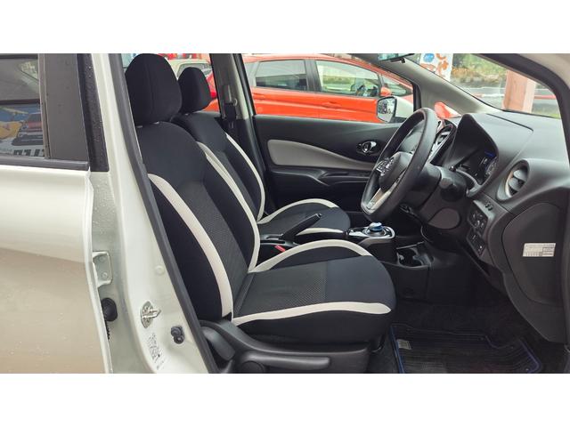 ノート ｅ－パワー　Ｘ　Ｖセレクション　ワンオーナー　純正ナビＴＶ　アラウンドビューモニター　インテリジェントルームミラー　純正ドラレコ　ＥＴＣ２．０　ＬＥＤヘッドライト　シリーズ式ハイブリッド　エマージェンシーブレーキ（11枚目）