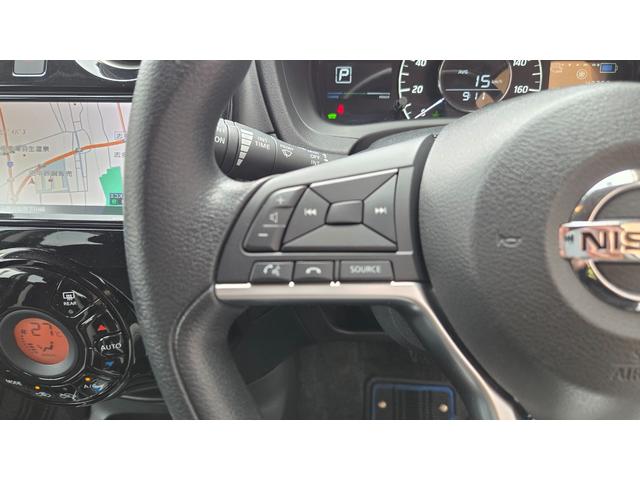 ノート ｅ－パワー　Ｘ　Ｖセレクション　ワンオーナー　純正ナビＴＶ　アラウンドビューモニター　インテリジェントルームミラー　純正ドラレコ　ＥＴＣ２．０　ＬＥＤヘッドライト　シリーズ式ハイブリッド　エマージェンシーブレーキ（14枚目）