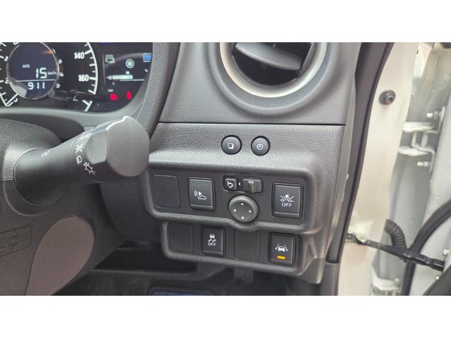 ノート ｅ－パワー　Ｘ　Ｖセレクション　ワンオーナー　純正ナビＴＶ　アラウンドビューモニター　インテリジェントルームミラー　純正ドラレコ　ＥＴＣ２．０　ＬＥＤヘッドライト　シリーズ式ハイブリッド　エマージェンシーブレーキ（21枚目）