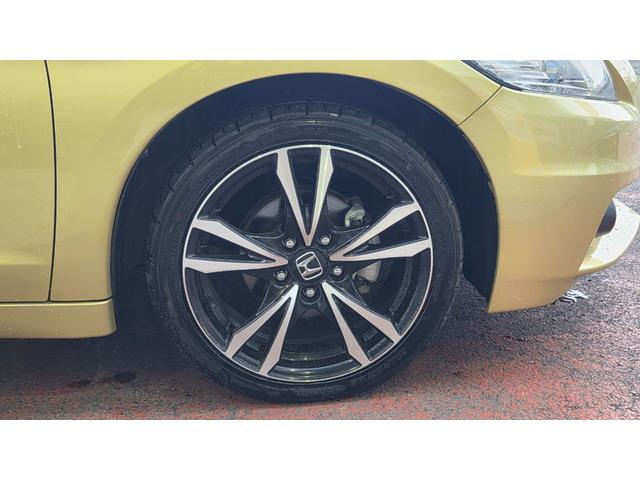 CR-Z αマスターレーベル F6MT 後期型 HIDヘッドライト クルーズコントロール 革巻きステアリング ハーフレザーシート ナビTV 純正AW ETC バックカメラ(14枚目)