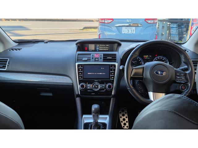 レヴォーグ １．６ＧＴ－Ｓアイサイト　４ＷＤ　ターボ　純正ナビ　バックカメラ　シートヒーター　革巻きステアリング　パドルシフト　レザーシート　パワーシート　アイサイト　アダプティブクルーズコントロール　レーンキープアシスト　ＬＥＤ（7枚目）