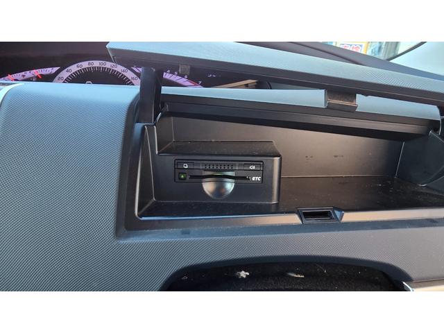 エスティマ アエラス　ナビＴＶ　両側パワースライドドア　クルーズコントロール　フリップダウンモニター　ＨＩＤライト　バックカメラ　２ＡＺエンジン刻印Ｈ（20枚目）