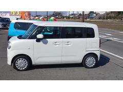 室内展示車もございます！商談ルームも充実しておりますのでお気軽にお立ち寄り下さい♪ 5