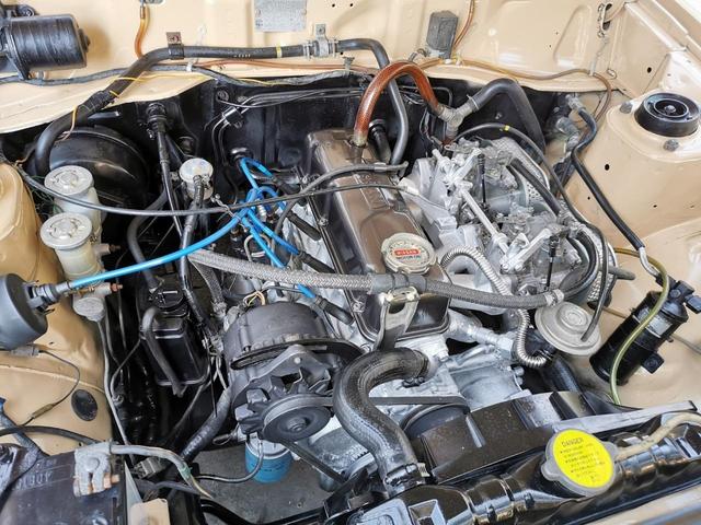 サニー ３１０ソレックス　旧車　ダットサンサニー　ＨＢ３１０　Ａ１４エンジン　エアコン　セダン　セミレス済　ソレックス　たこ足　マフラー　外アルミ　メッキミラー　　純正ステアリング　エンジンルームケア済（42枚目）