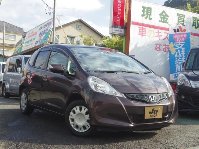 フィット Ｇ　５速マニュアル／走行１．８万キロ／禁煙車（9枚目）