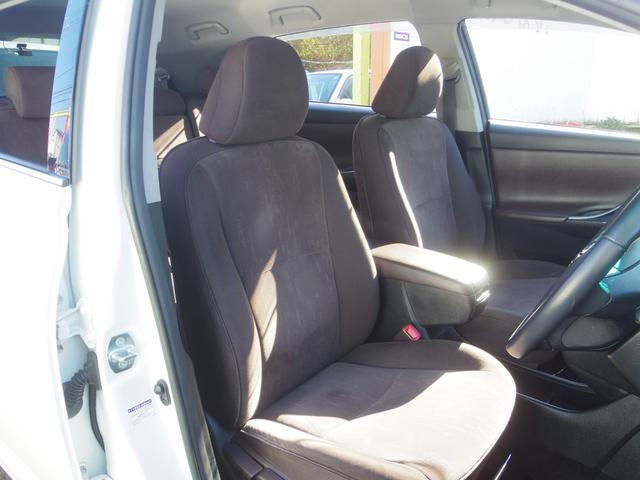 マークＸジオ ２４０Ｆ　禁煙車／前後ドライブレコーダー／ナビ／バックカメラ／ＥＴＣ／スマートキー／プッシュスタート／ＨＩＤヘッドライト／純正アルミホイール／３列シート／７人乗り（20枚目）