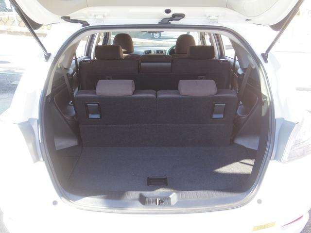 マークＸジオ ２４０Ｆ　禁煙車／前後ドライブレコーダー／ナビ／バックカメラ／ＥＴＣ／スマートキー／プッシュスタート／ＨＩＤヘッドライト／純正アルミホイール／３列シート／７人乗り（28枚目）