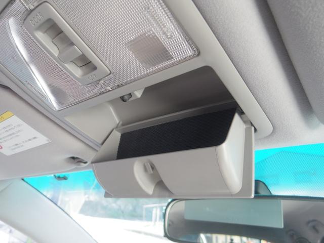 マークＸジオ ２４０Ｆ　禁煙車／前後ドライブレコーダー／ナビ／バックカメラ／ＥＴＣ／スマートキー／プッシュスタート／ＨＩＤヘッドライト／純正アルミホイール／３列シート／７人乗り（44枚目）