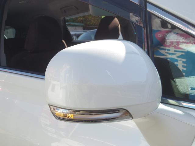 マークＸジオ ２４０Ｆ　禁煙車／前後ドライブレコーダー／ナビ／バックカメラ／ＥＴＣ／スマートキー／プッシュスタート／ＨＩＤヘッドライト／純正アルミホイール／３列シート／７人乗り（50枚目）