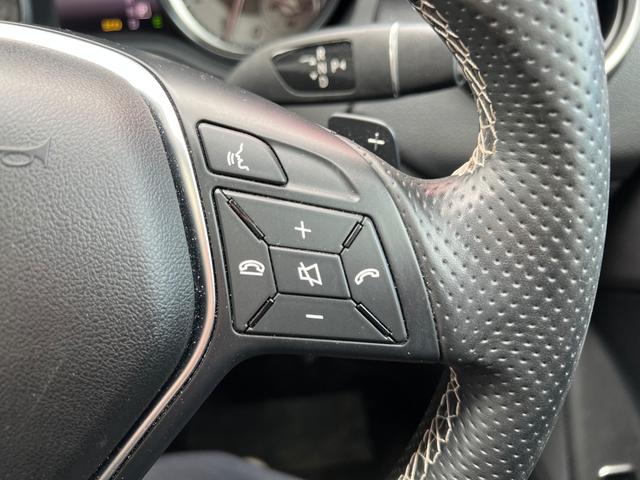 ＧＬＡクラス ＧＬＡ２５０　４マチック　ガラスルーフ　ハーフレザー電動シート　Ｂｌｕｅｔｏｏｔｈ　電動リアゲート　タイヤ新品交換　禁煙車　キー２個有　鑑定書付（31枚目）