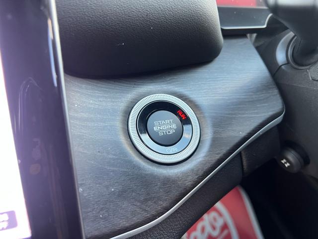 ジープ・グランドチェロキー4xe リミテッド 4xe 特別仕様車 メーカー保証付き 法人ワンオーナー ガラスコーティング施工済 ドライブレコーダー前後 Bluetooth・スマートキー2個・電動リアゲート(40枚目)