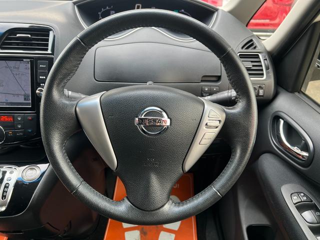 セレナ ハイウェイスター Vセレ+セーフティ SHV Aセフ タイヤ新品 アラウンドビューモニター 両側パワースライドドア 純正ナビフルセグTV リアフリップダウンモニター ETC Bluetooth ワンオーナー禁煙車 インテリキー2個有(31枚目)