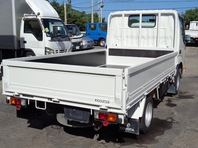ダイナトラック ロングジャストロー 低床1.5t 10尺木製平ボディ 車両総重量3.5t未満 普通免許運転可能車(3枚目)