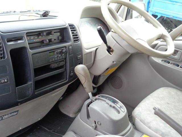 ダイナトラック Ｗキャブロングジャストロー　１．１５ｔ平ボディＷキャブ！　新普通免許対応オートマ車　ディーゼルターボ！（12枚目）