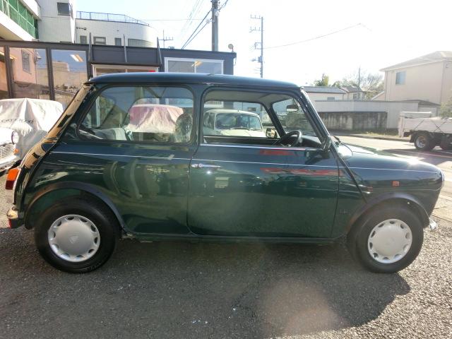 ＭＩＮＩ メイフェア１．３ｉ　右Ｈ　４ＭＴ　実走２０６００キロ　フルオリジナル車両（10枚目）