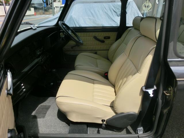 ＭＩＮＩ ３５クラシック　右Ｈ　ＡＴ（16枚目）