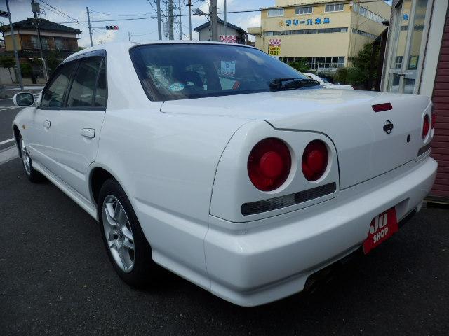 ２５ＧＴ　ＦＯＵＲ　ワンオーナー　４ＷＤ　ノーマル車(9枚目)