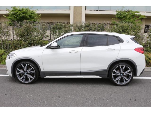Ｘ２ ｘＤｒｉｖｅ　２０ｉ　Ｍスポーツ　純正ナビ　本革パワーシート　シートヒーター　サンルーフ　ヘッドアップディスプレイ　Ｂｌｕｅｔｏｏｔｈ　フルタイム４ＷＤ　純正２０インチアルミ（6枚目）