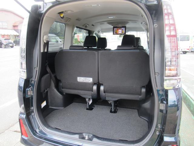 ヴォクシー ZS 煌(9枚目)