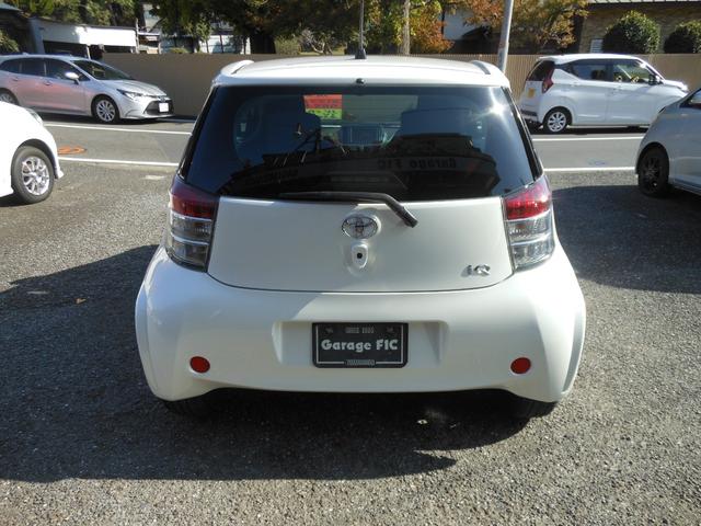 iQ 100X 走行3.6万キロ 10エアバック 純正ナビ TV ETC付(3枚目)