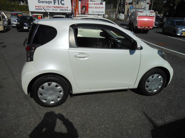 iQ 100X 走行3.6万キロ 10エアバック 純正ナビ TV ETC付(4枚目)