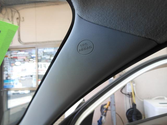 iQ 100X 走行3.6万キロ 10エアバック 純正ナビ TV ETC付(14枚目)