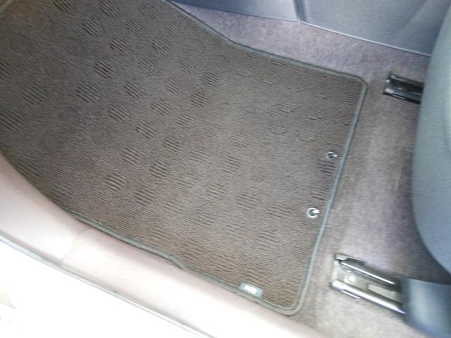 iQ 100X 走行3.6万キロ 10エアバック 純正ナビ TV ETC付(20枚目)