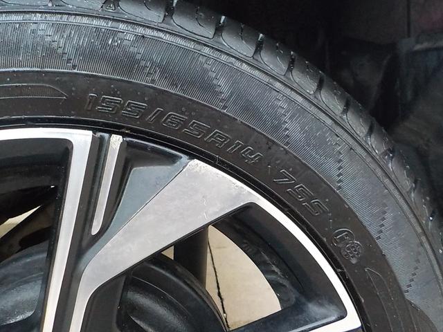 タント カスタムXスタイルセレクション ナビ フルセグTV 衝突軽減ブレーキ アイドリングストップ 両側パワースライドドア スマキー シートヒーター ETC ドライブレコーダー ハーフレザーシート Bluetooth LEDヘッドライト(33枚目)