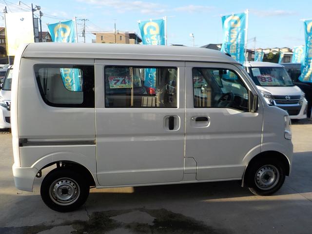 NV100クリッパーバン DX 5AGS ハイルーフ ドライブレコーダー エアコン パワーステアリング 集中ドアロック デュアルエアバッグ AMFMラジオ 一年保証(17枚目)