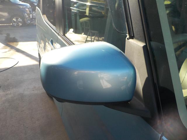 天井も専用ケミカル剤を使用したクリーニングを行っております☆