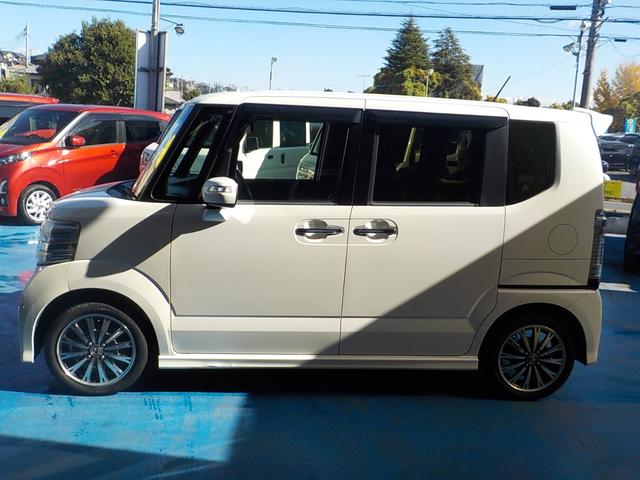 Ｎ－ＢＯＸカスタム Ｇ　ターボＳＳパッケージ　ナビ　ワンセグＴＶ　バックカメラ　衝突軽減ブレーキ　アイドリングストップ　両側パワースライドドア　スマキー　ハーフレザーシート　　Ｂｌｕｅｔｏｏｔｈ　ＥＴＣ　シートヒーター　ＨＩＤヘッドライト（11枚目）