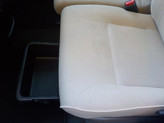 ムーヴキャンバス Ｘメイクアップ　ＳＡＩＩ　ナビ　フルセグＴＶ　バックカメラ　衝突軽減ブレーキ　アイドリングストップ　スマキー　ＣＤ　ＡＢＳ　一年保証（32枚目）