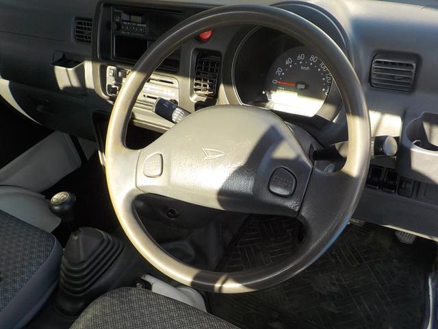 ハイゼットトラック エアコン・パワステ　スペシャル　５速ＭＴ　４ＷＤ　エアコン　パワーステアリング　ＡＭＦＭラジオ　一年保証（25枚目）