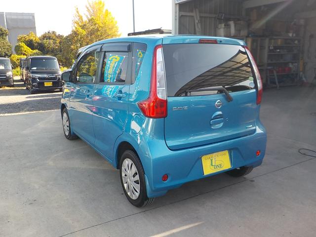 デイズ Ｘ　全方位カメラ　アイドリングストップ　スマキー　ＥＴＣ　ＣＤ　ＡＢＳ　エアコン　パワーステアリング　パワーウインドウ　集中ドアロック　デュアルエアバッグ　ＡＭＦＭラジオ　一年保証（13枚目）