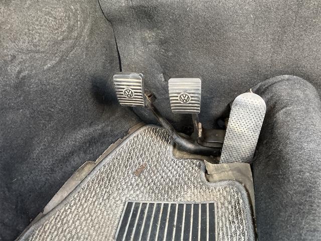 ビートル 　メキシコ製　左ハンドル　ＥＴＣ　ＭＴ　　ビンテージルック　ダークグレー（34枚目）