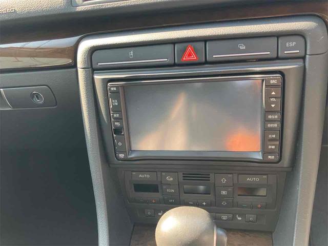 A4アバント 1.8スポーツライン ドライブレコーダー ETC アルミホイール パワーシート 電動格納ミラー シートヒーター CVT ABS リアトノカバー パワーステアリング タイミングベルト・ウォーターポンプ交換済み(4枚目)