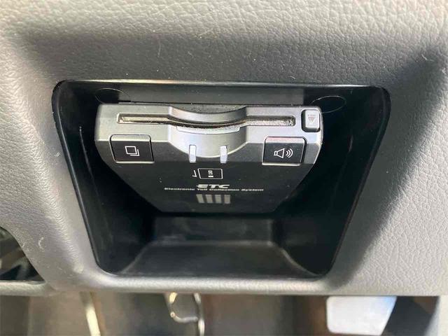 A4アバント 1.8スポーツライン ドライブレコーダー ETC アルミホイール パワーシート 電動格納ミラー シートヒーター CVT ABS リアトノカバー パワーステアリング タイミングベルト・ウォーターポンプ交換済み(9枚目)