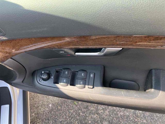 A4アバント 1.8スポーツライン ドライブレコーダー ETC アルミホイール パワーシート 電動格納ミラー シートヒーター CVT ABS リアトノカバー パワーステアリング タイミングベルト・ウォーターポンプ交換済み(11枚目)