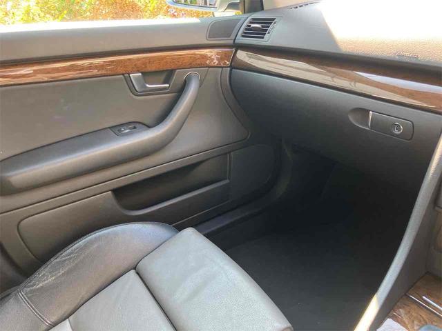 A4アバント 1.8スポーツライン ドライブレコーダー ETC アルミホイール パワーシート 電動格納ミラー シートヒーター CVT ABS リアトノカバー パワーステアリング タイミングベルト・ウォーターポンプ交換済み(40枚目)