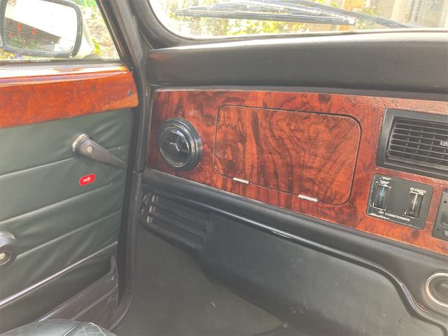 ＭＩＮＩ 　ＭＩＮＩ　ローバー　ブラック　レザーシート　ＣＤ　エアコン（5枚目）