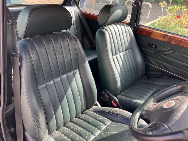 ＭＩＮＩ 　ＭＩＮＩ　ローバー　ブラック　レザーシート　ＣＤ　エアコン（10枚目）