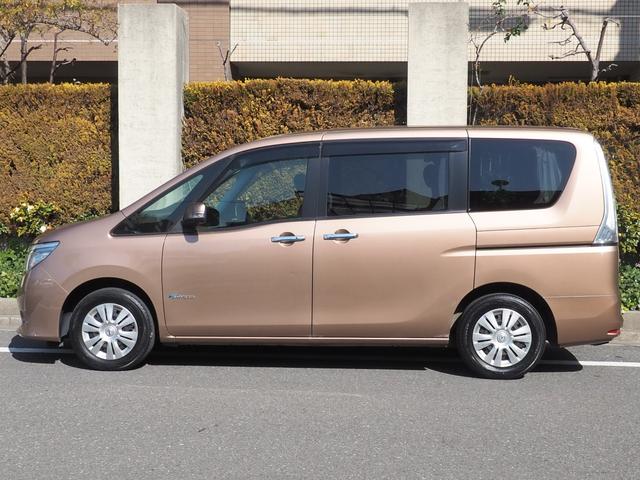 日産 セレナ