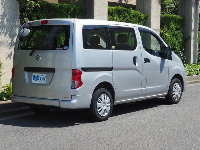 ＮＶ２００バネットバン 　福祉車両・手動スロープ・車いす２名・６人乗・サイドオートステップ・電動ウィンチセカンド・無線ウィンチリモコン・車イス後退防止装置サード・ラッシングベルト・電動車イス固定装置サード（19枚目）