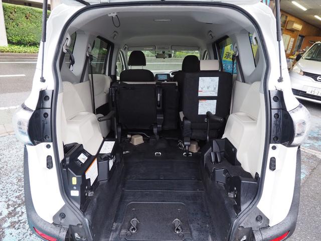 シエンタ Ｘ　ウェルキャブ　車いす仕様車　タイプＩ　助手席側セカンドシート付　スローパー　車いす１名　社外ナビ　１セグＴＶ　バックカメラ　ドラレコ　ＥＴＣ（15枚目）