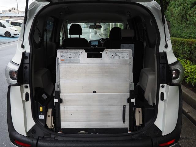 シエンタ Ｘ　ウェルキャブ　車いす仕様車　タイプＩ　助手席側セカンドシート付　スローパー　車いす１名　社外ナビ　１セグＴＶ　バックカメラ　ドラレコ　ＥＴＣ（16枚目）