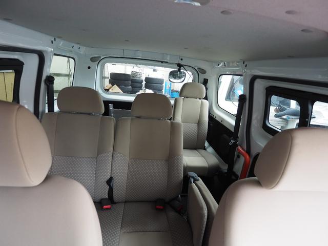 ＮＶ２００バネットバン 　福祉車両・手動スロープ・車いす１名・計７人乗・リヤクーラー・左側スライドドア連動オートステップ・アシストグリップ・スマートキー・車イス後退防止ベルトサード・電動車イス固定装置サード（13枚目）